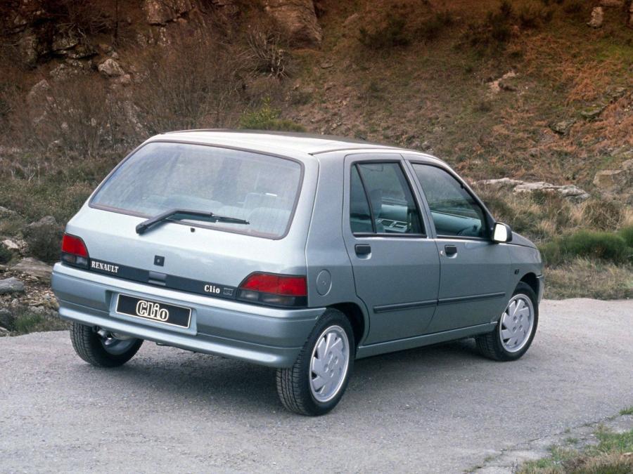  Renault Clio 5-Door 1990 года  (фото 3 из 3)